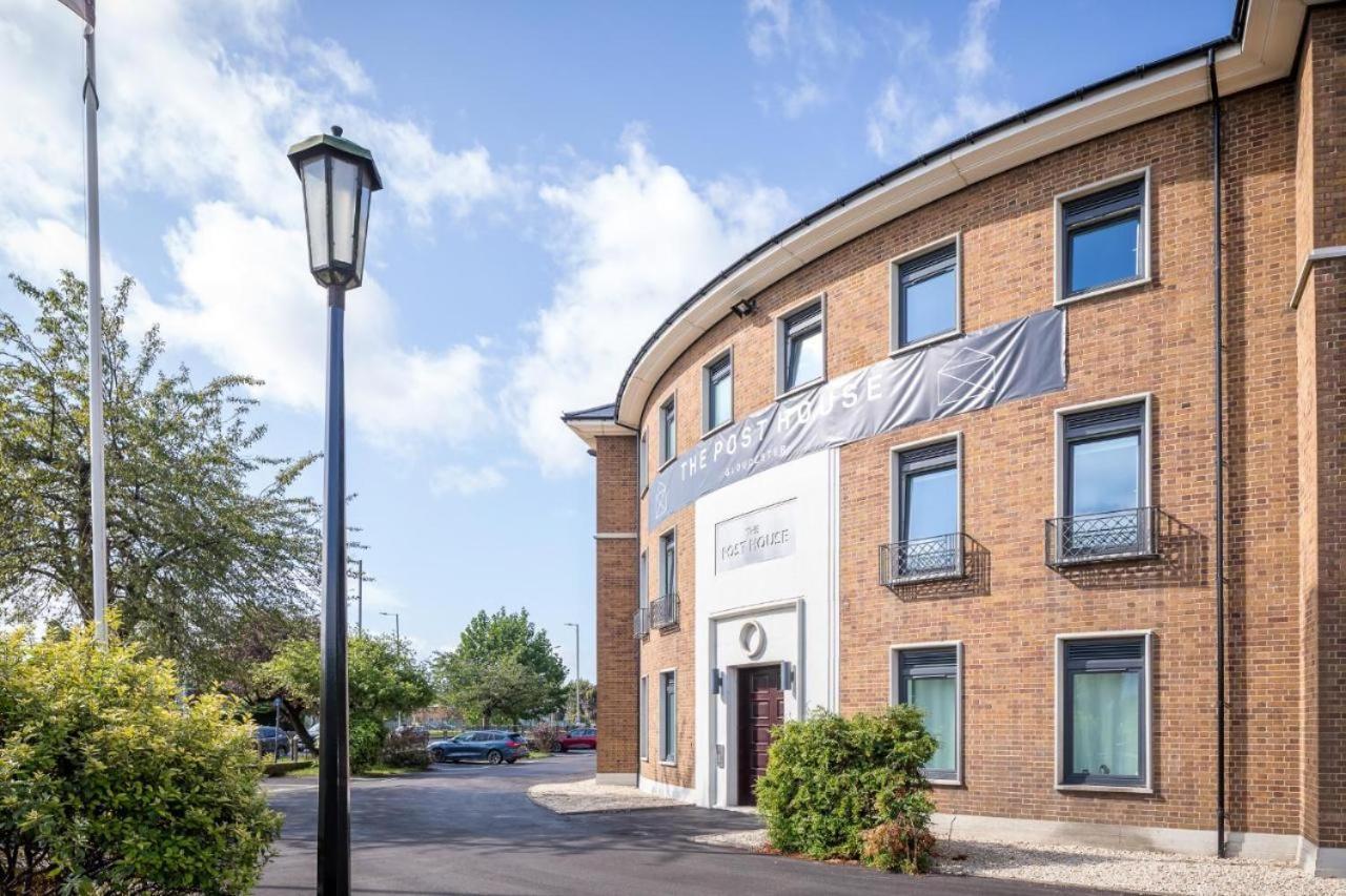The Post House One By Fortuna Property Gloucester Exterior foto